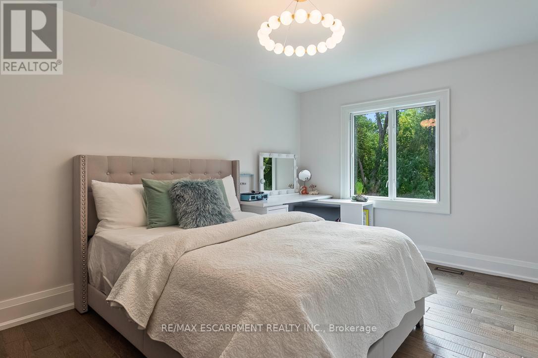 1294 Gatehouse Drive, Mississauga, ON - Indoor Photo Showing Bedroom