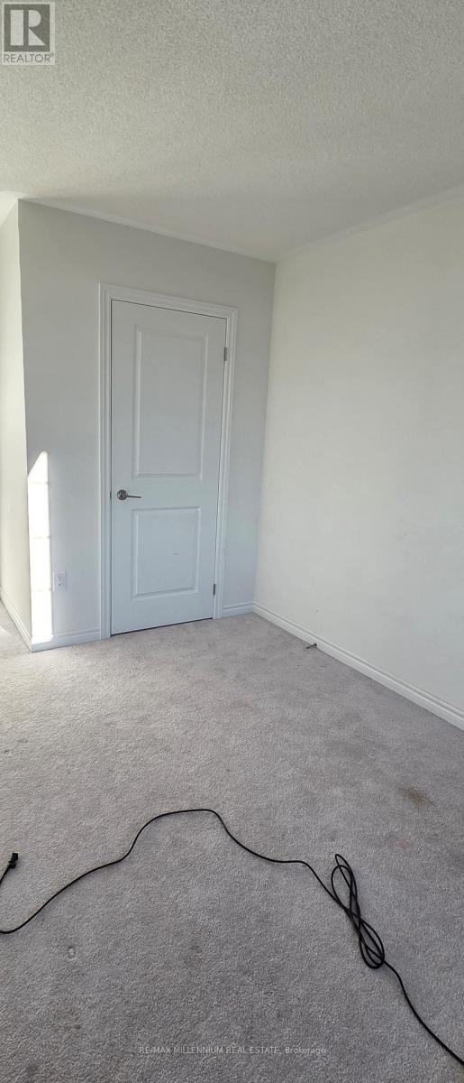 42 West Oak Trail, Barrie, ON - Indoor Photo Showing Other Room