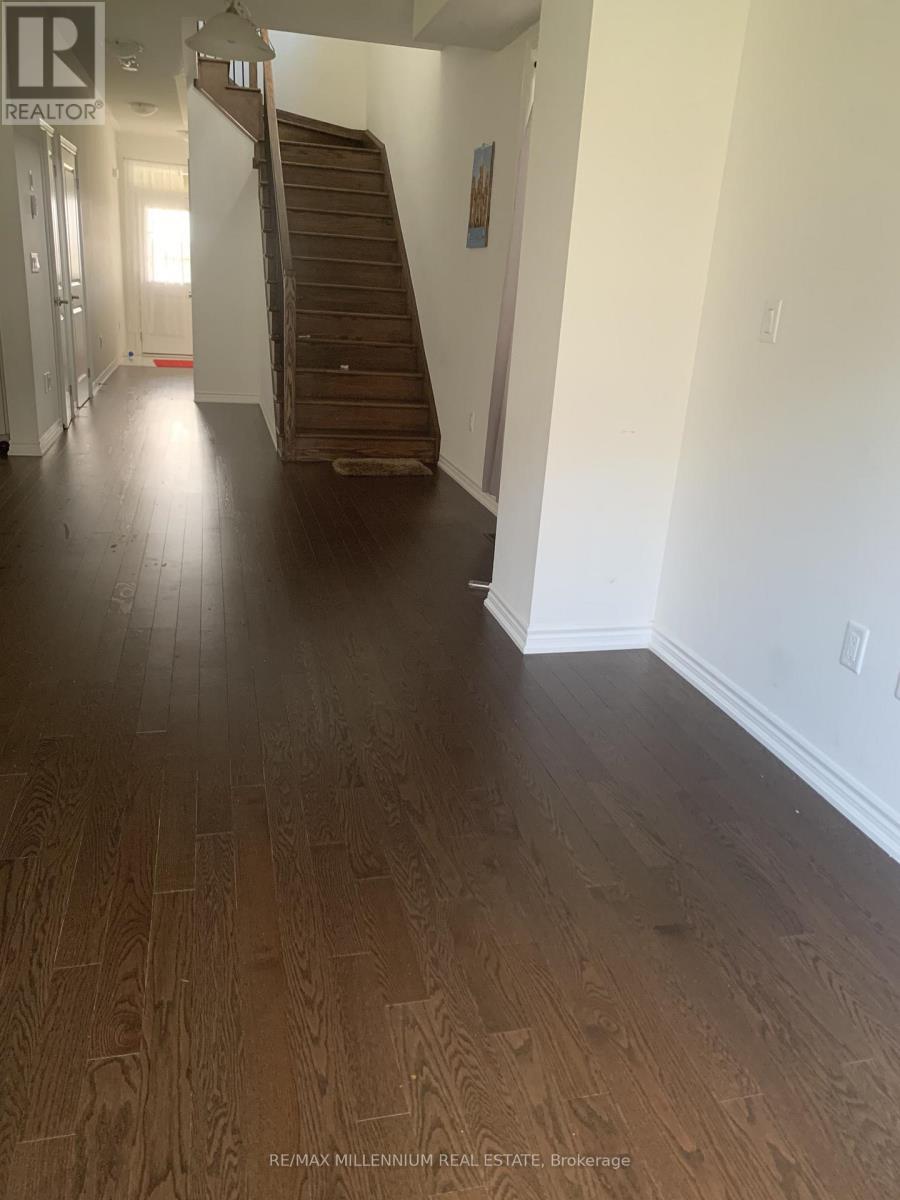 42 West Oak Trail, Barrie, ON - Indoor Photo Showing Other Room