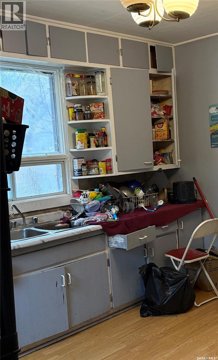 163 Duncan Street W, Yorkton, SK - Indoor