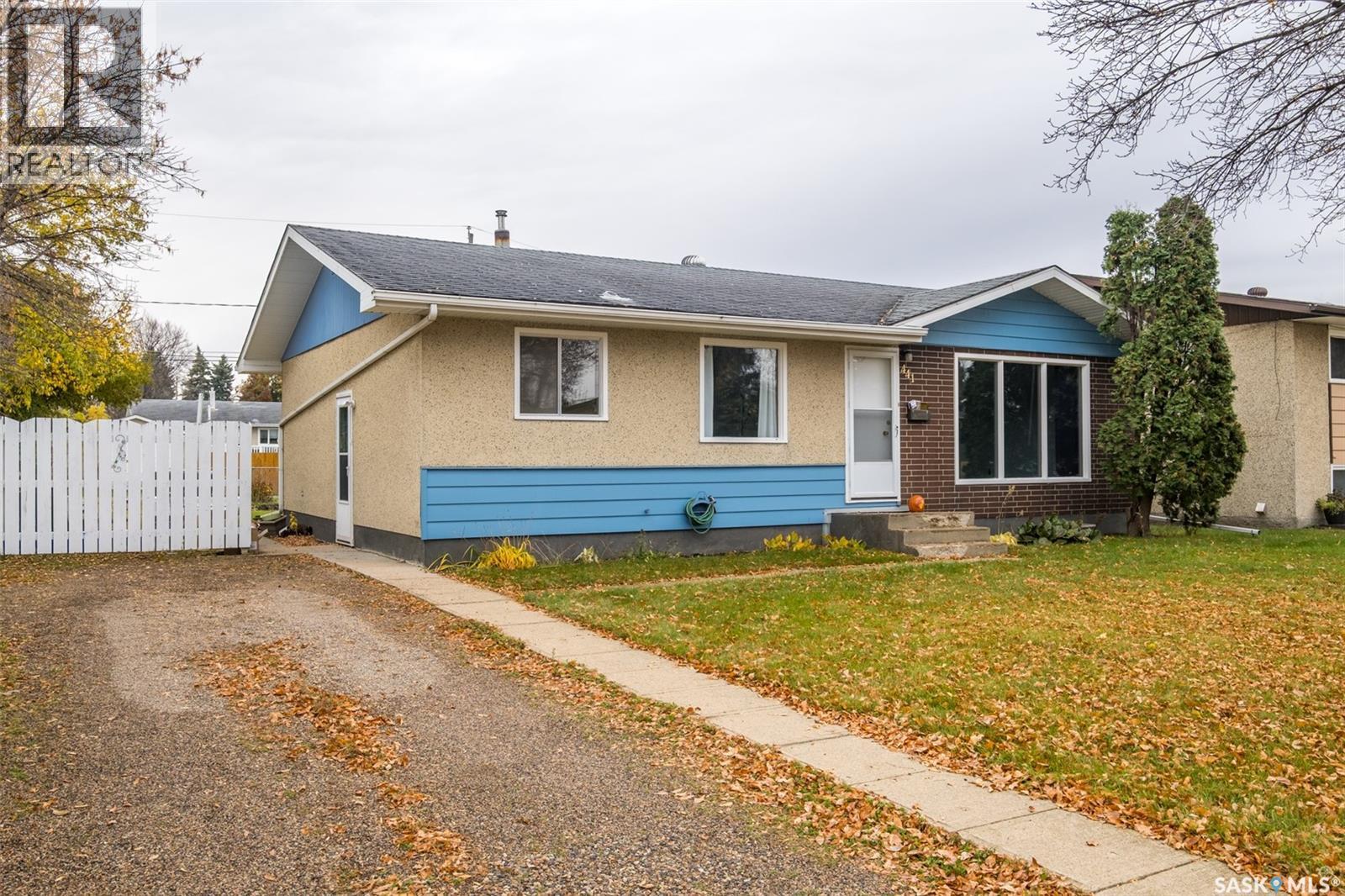 441 28Th Street E, Prince Albert, SK - Outdoor
