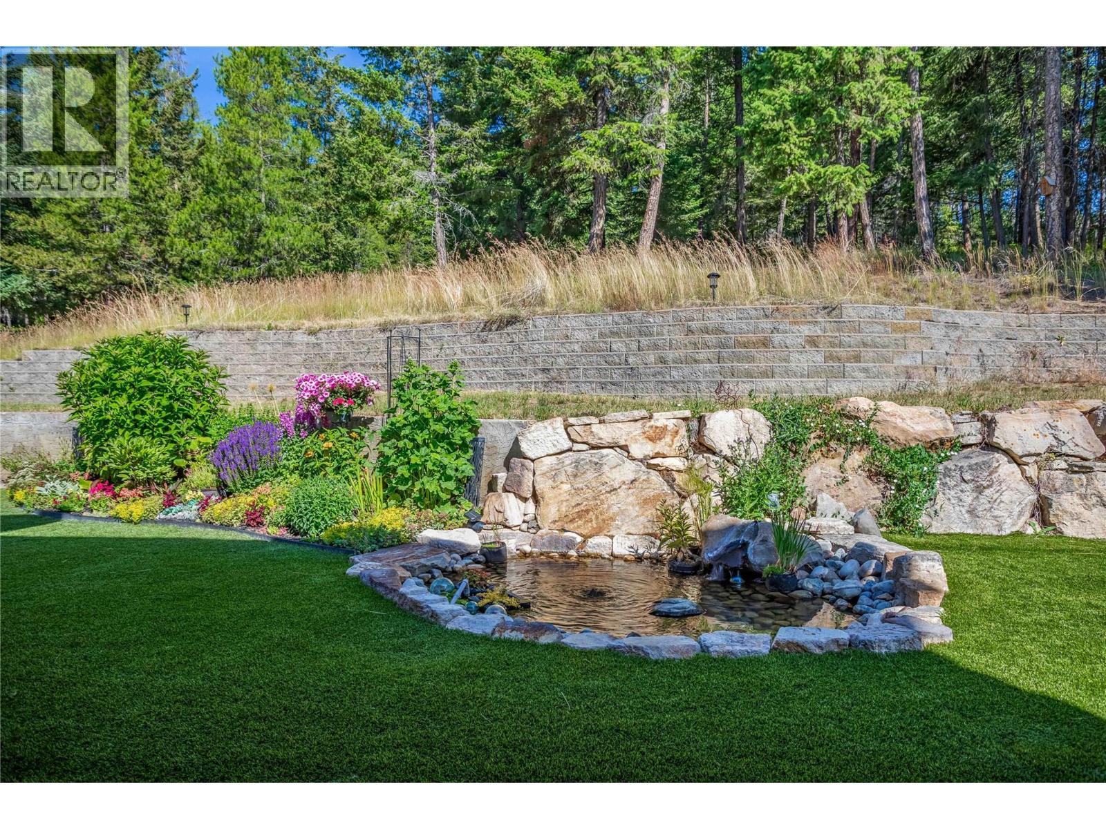 5738 Goudie Road, Kelowna, BC - Outdoor