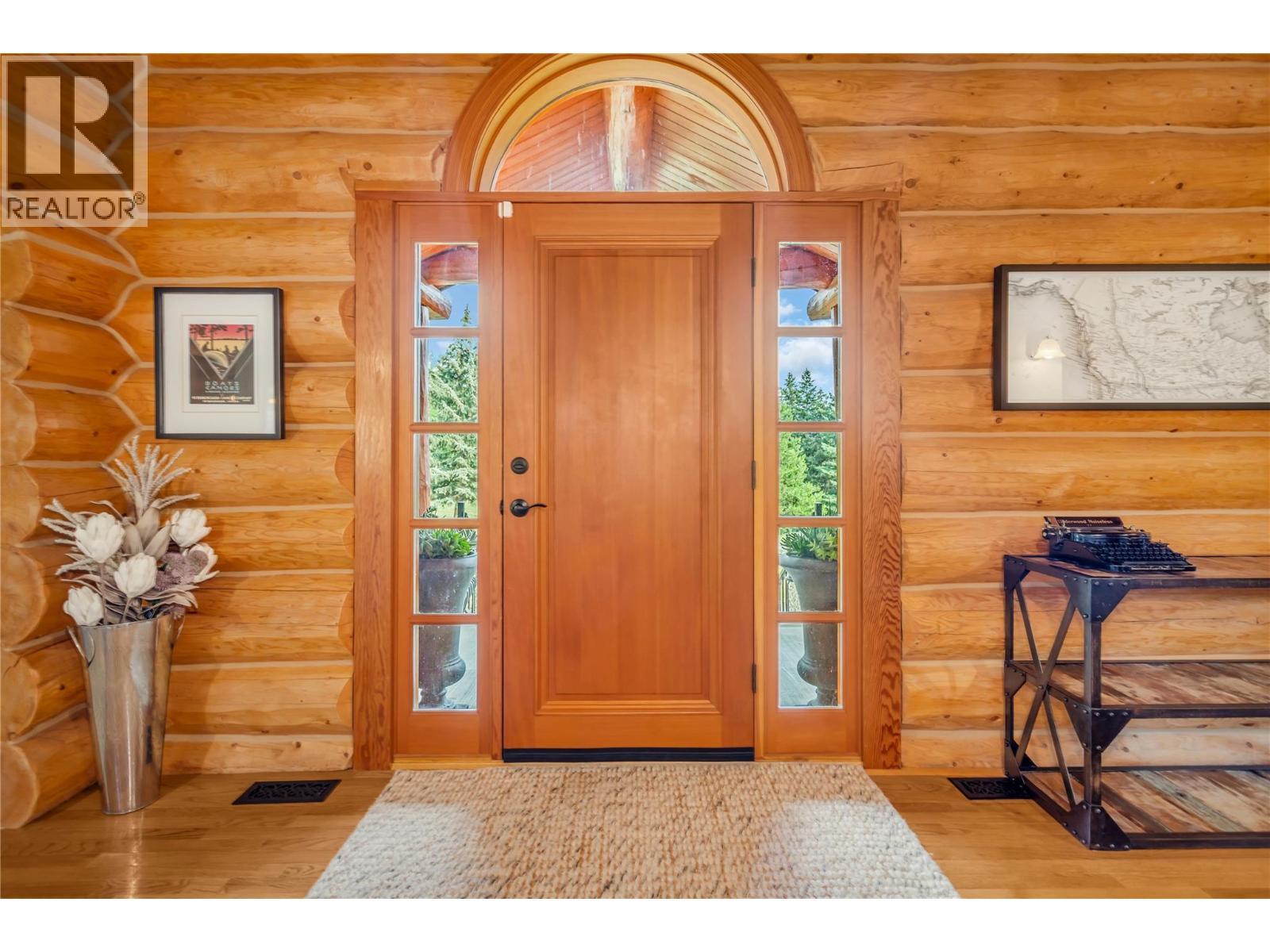 5738 Goudie Road, Kelowna, BC - Indoor Photo Showing Other Room