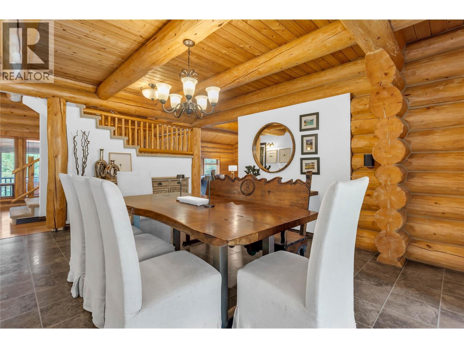 5738 Goudie Road, Kelowna, BC - Indoor Photo Showing Dining Room