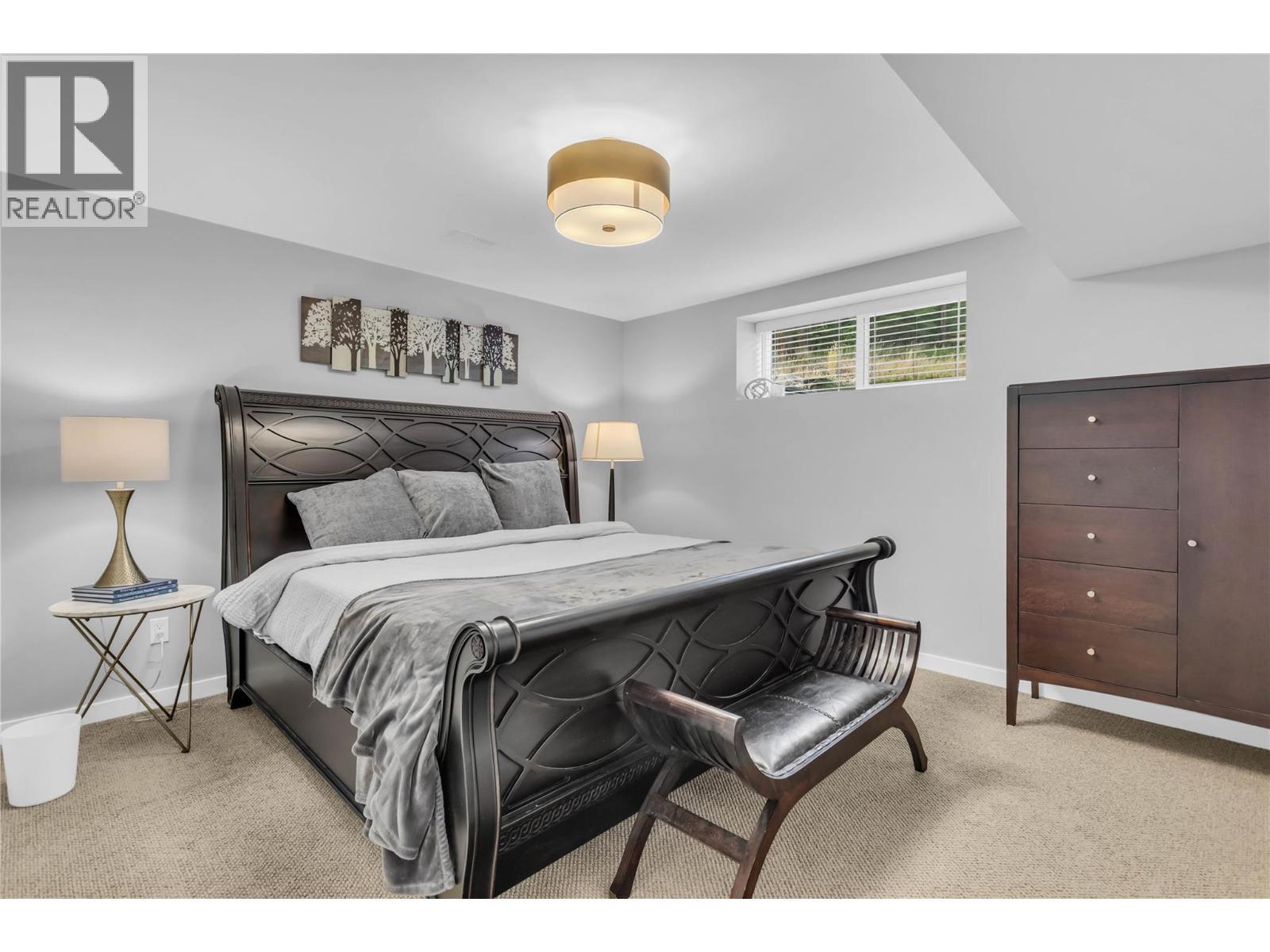 5738 Goudie Road, Kelowna, BC - Indoor Photo Showing Bedroom