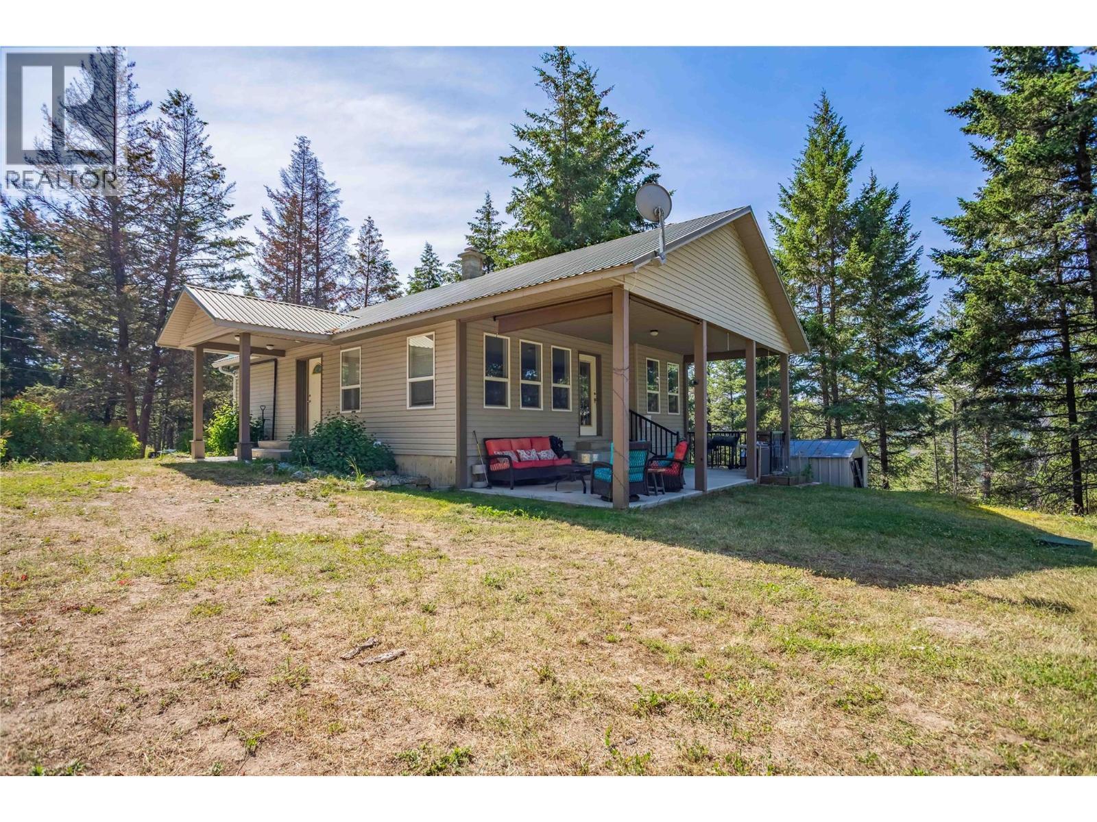 5738 Goudie Road, Kelowna, BC - Outdoor