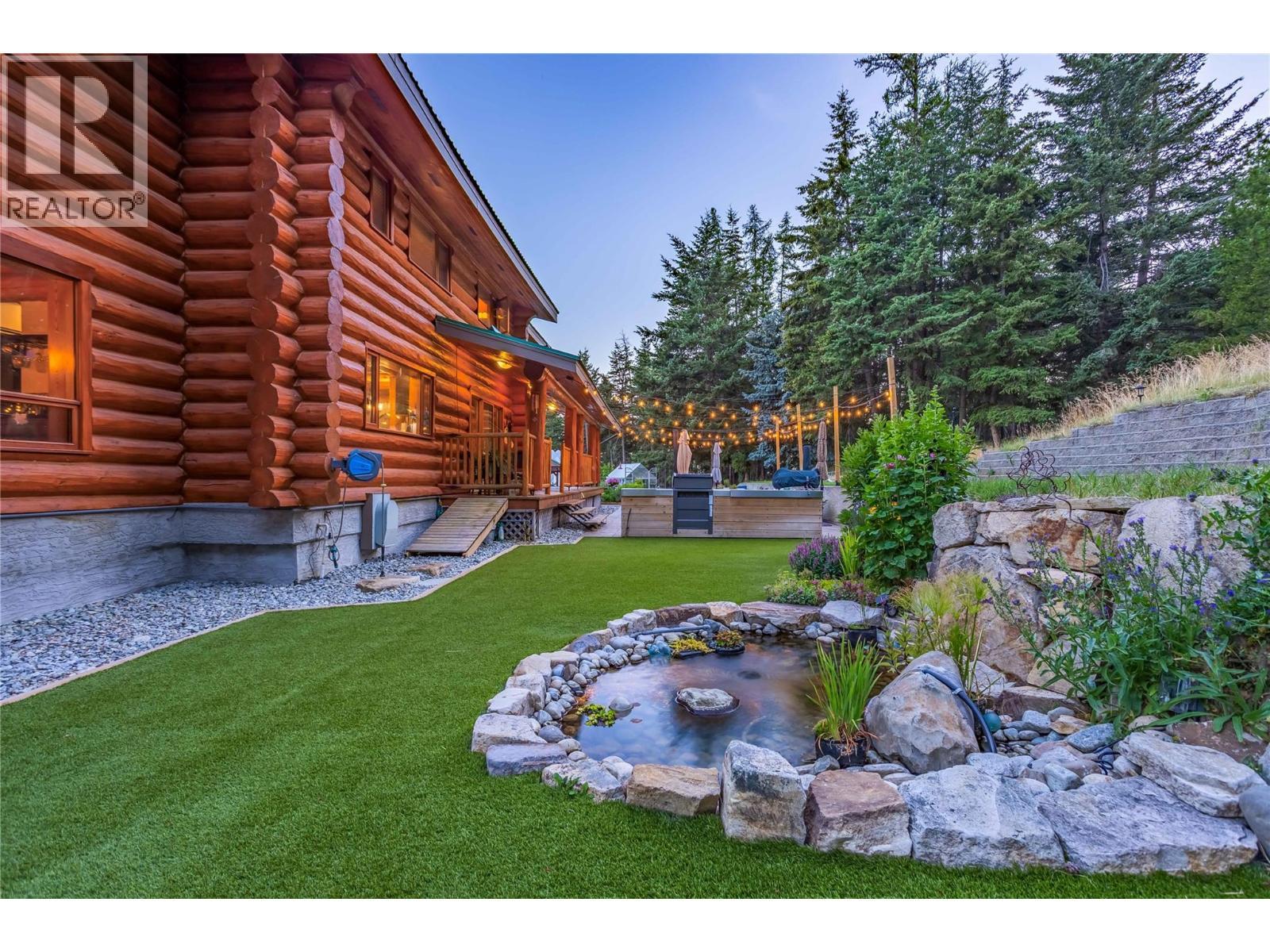 5738 Goudie Road, Kelowna, BC - Outdoor