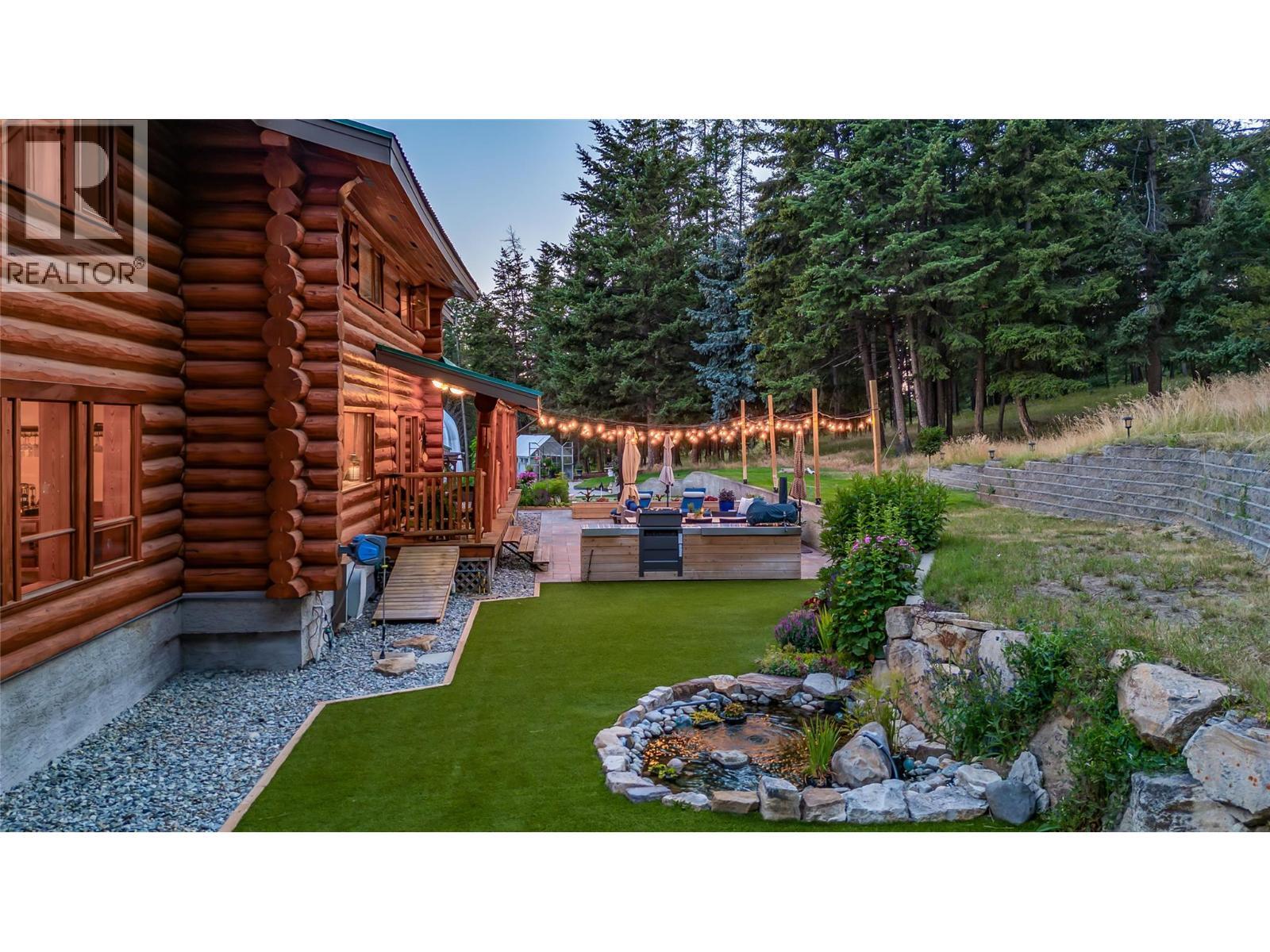 5738 Goudie Road, Kelowna, BC - Outdoor
