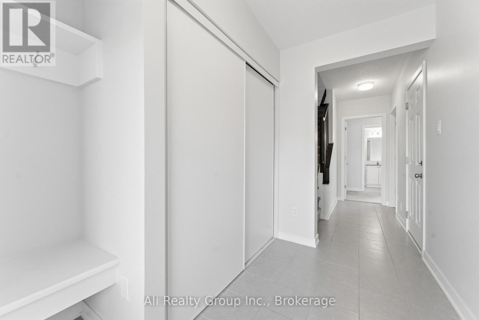 750 Kinstead Private, Ottawa, ON - Indoor Photo Showing Other Room