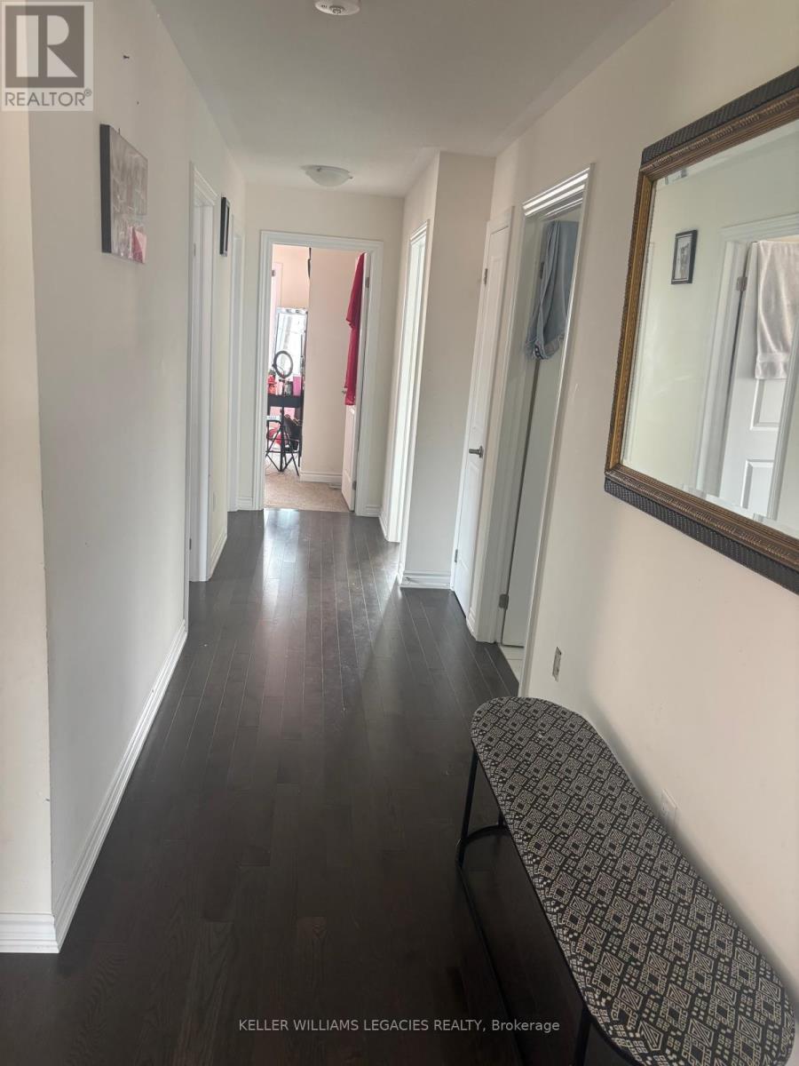 2300 Grainger Loop, Innisfil, ON - Indoor Photo Showing Other Room