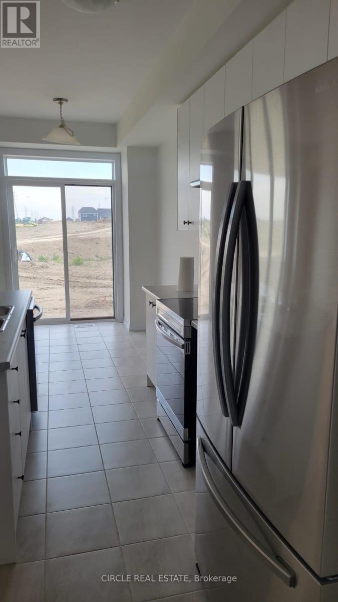 159 Brighton Lane, Thorold, ON - Indoor Photo Showing Kitchen