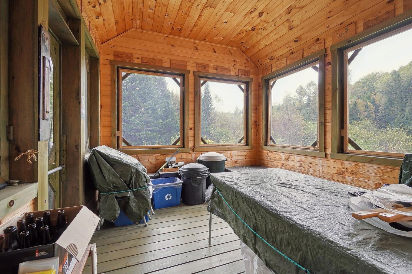 Veranda - 2371 Route 343, Saint-Côme, QC - Indoor