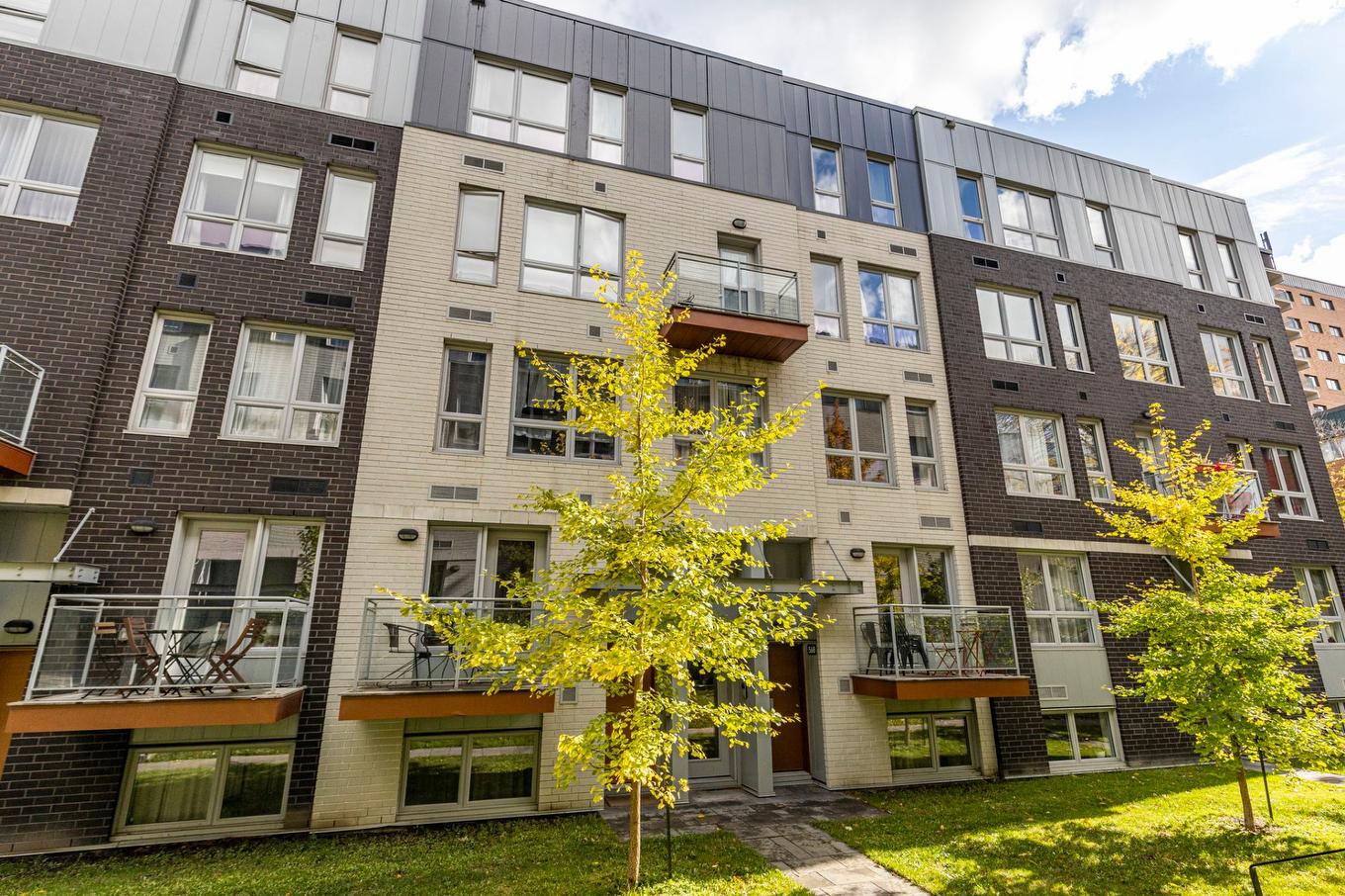 Exterior - 564 Rue Nicolet, Montréal (Mercier/Hochelaga-Maisonneuve), QC - Outdoor With Balcony With Facade