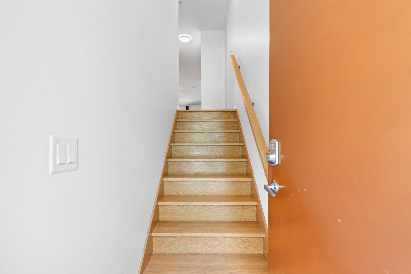 Staircase - 564 Rue Nicolet, Montréal (Mercier/Hochelaga-Maisonneuve), QC - Indoor Photo Showing Other Room