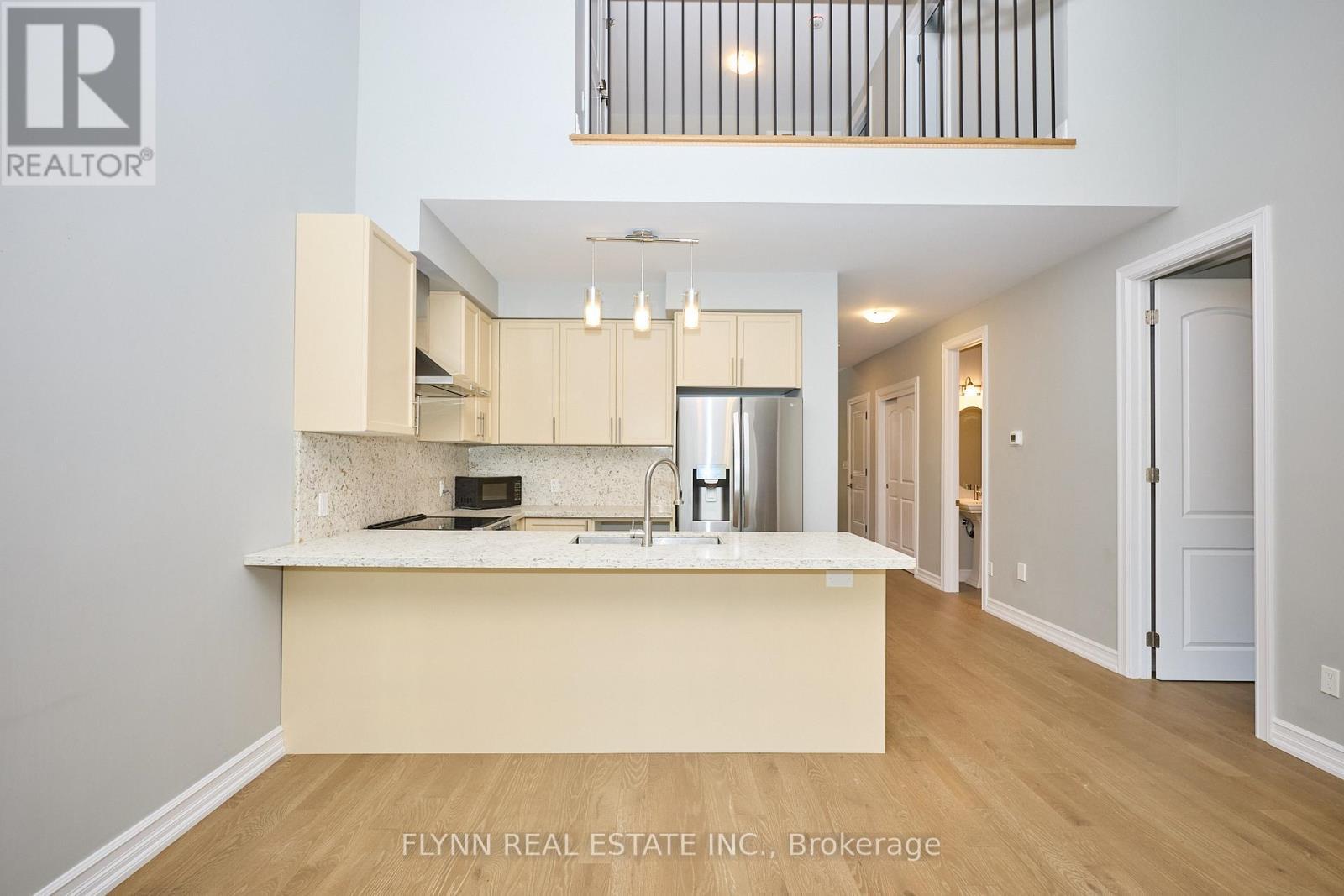 160 Anne Street, Niagara-On-The-Lake, ON - Indoor Photo Showing Kitchen With Double Sink