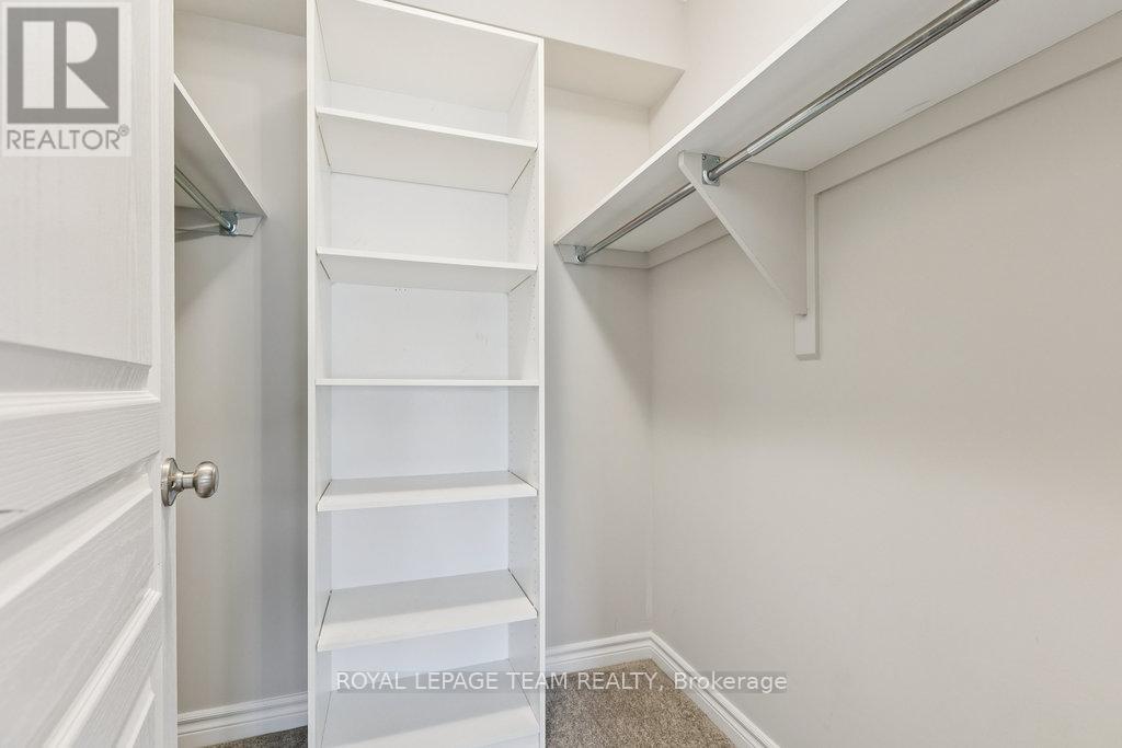 525 Rowers Way, Ottawa, ON - Indoor With Storage