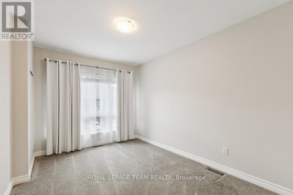 525 Rowers Way, Ottawa, ON - Indoor Photo Showing Other Room