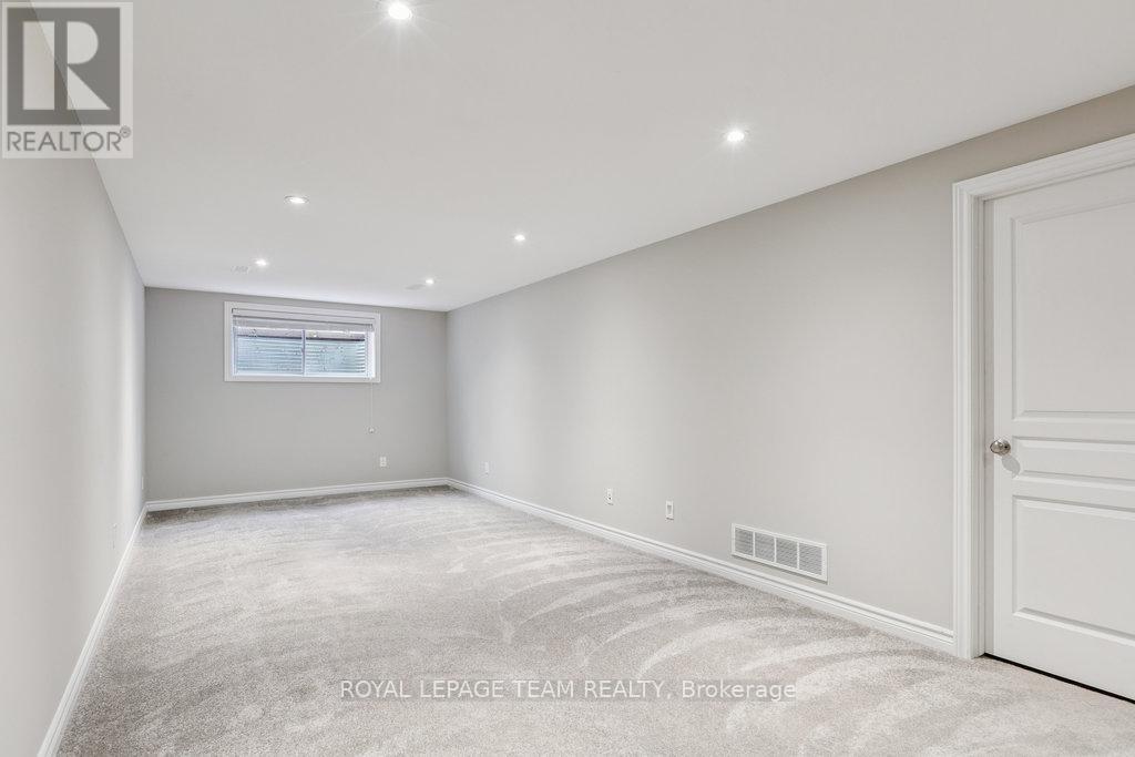 525 Rowers Way, Ottawa, ON - Indoor Photo Showing Other Room