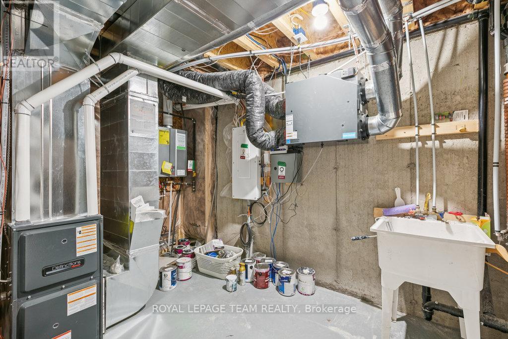525 Rowers Way, Ottawa, ON - Indoor Photo Showing Basement