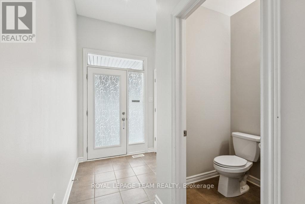 525 Rowers Way, Ottawa, ON - Indoor Photo Showing Bathroom