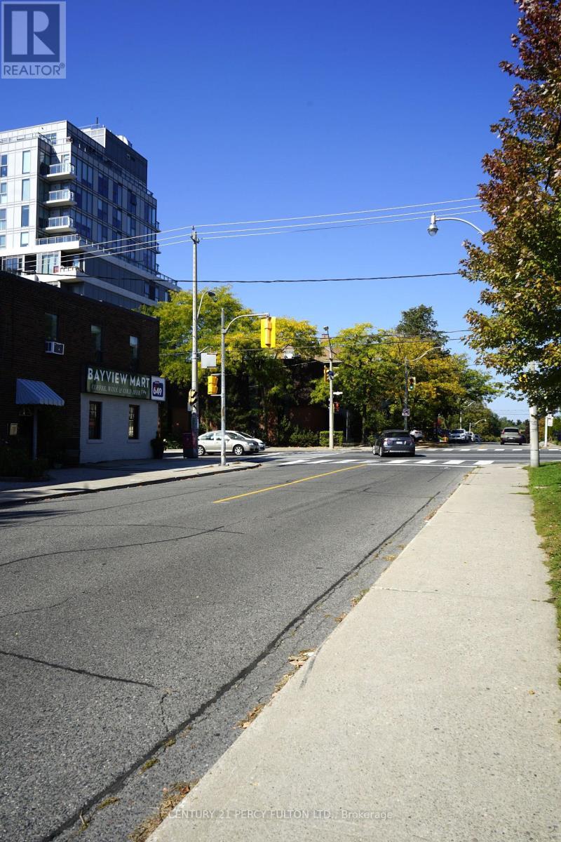 2 - 461 Eglinton Avenue E, Toronto, ON - Outdoor