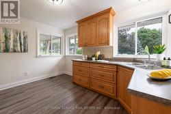 Kitchen with eat-in space -