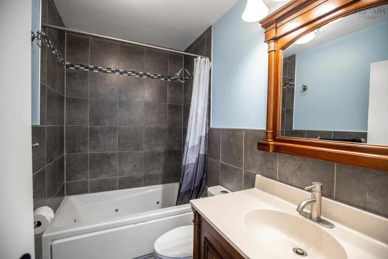 72 Mount Edward Road, Dartmouth, NS