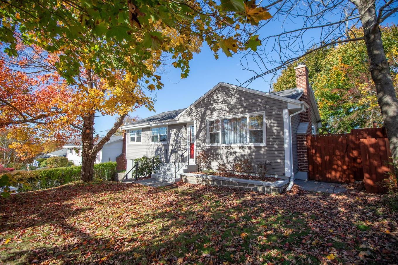 72 Mount Edward Road, Dartmouth, NS