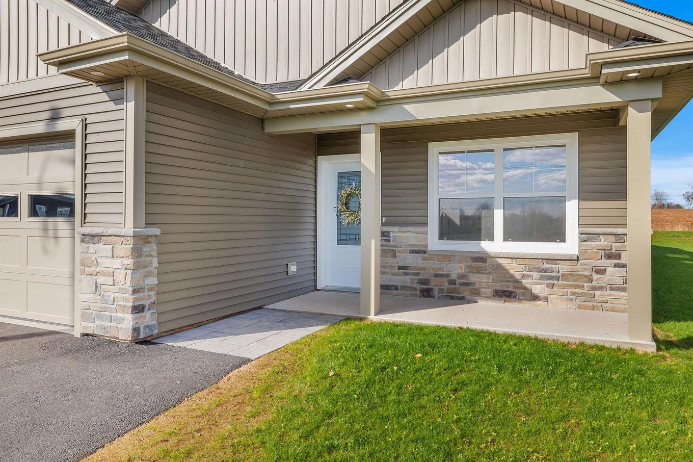 89 Samantha Lane, Cornwall, PE