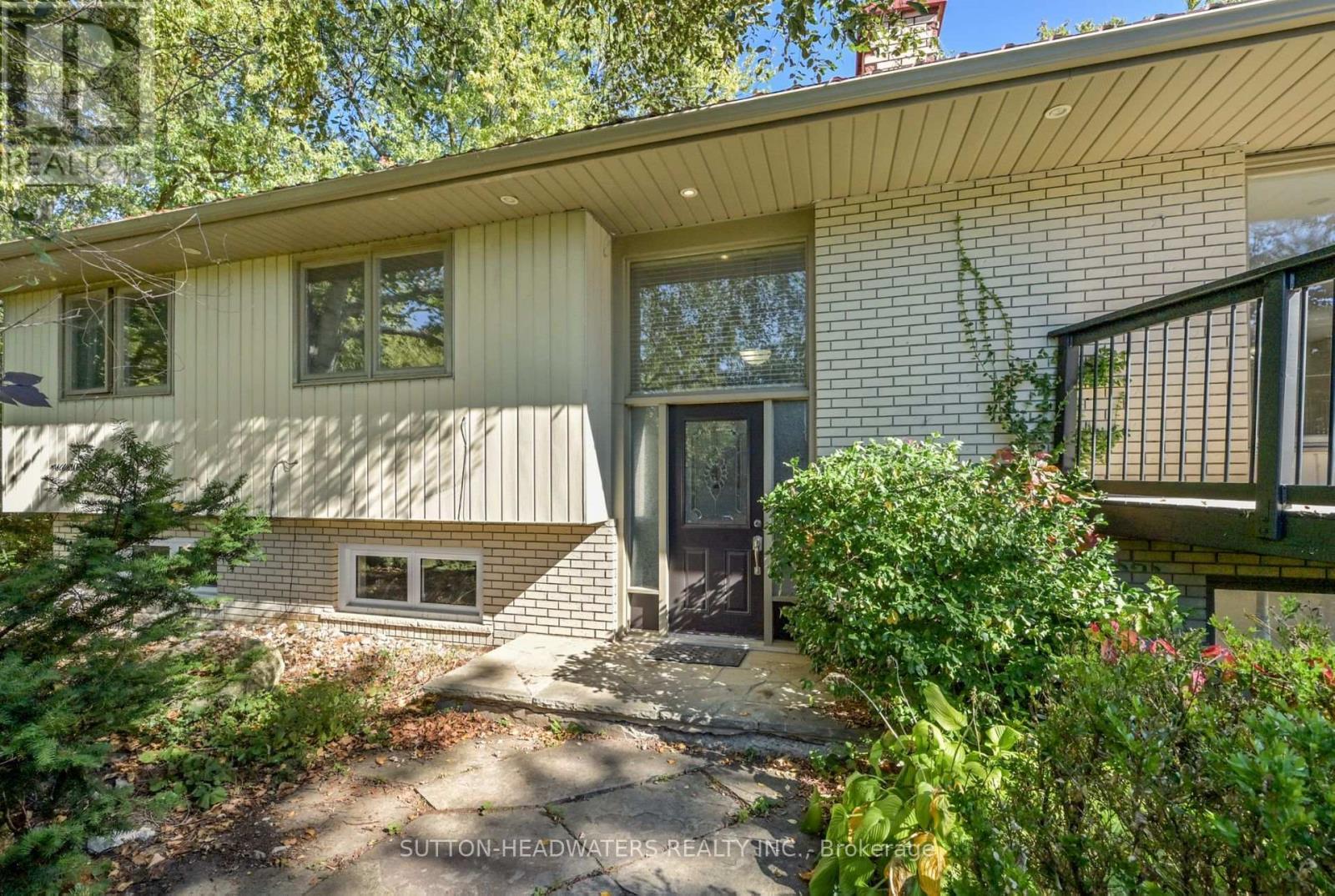 5 Cedar Drive, Caledon, ON - Outdoor