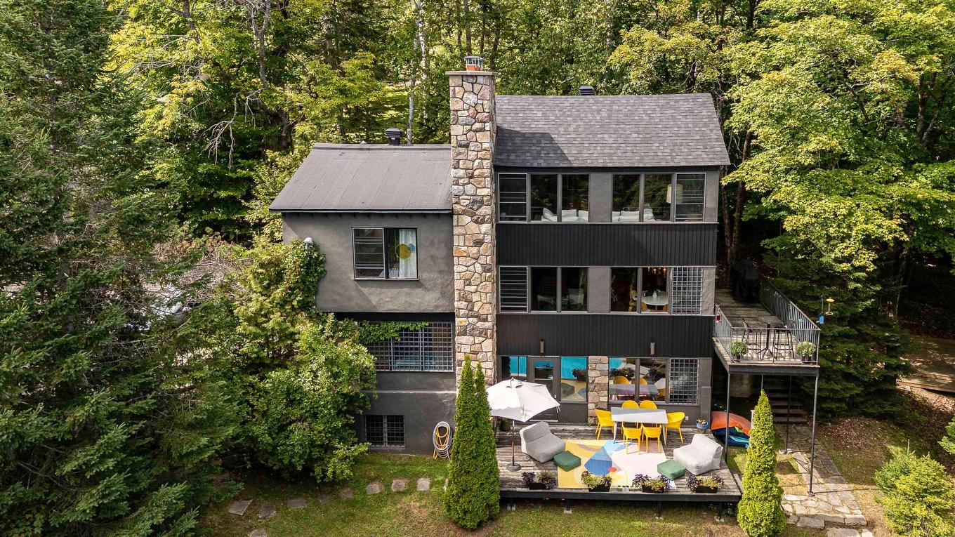 Back facade - 1375 Rue De La Laurentie, Sainte-Adèle, QC - Outdoor