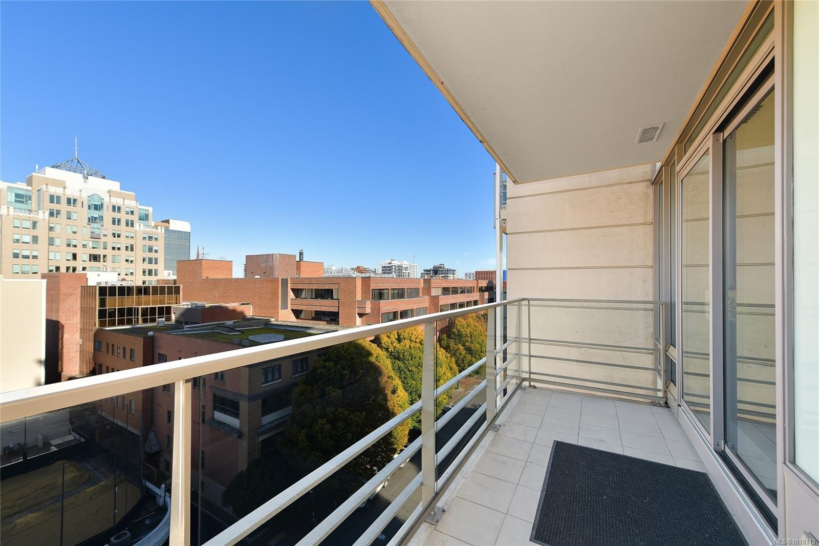 1003-707 Courtney St, Victoria, BC - Outdoor With Balcony With Exterior