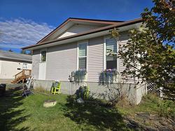 9 Universal Drive Kenora, ON P9N 4M4