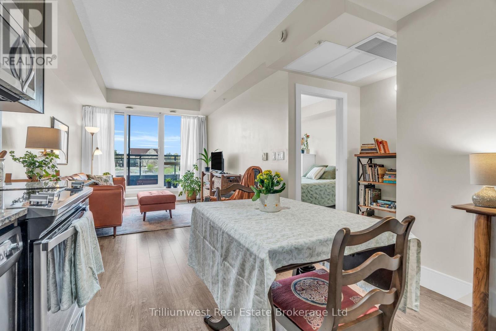 412 - 155 St Leger Street, Kitchener, ON - Indoor