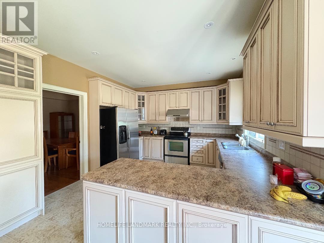 29 Hans Drive, Markham, ON - Indoor Photo Showing Kitchen