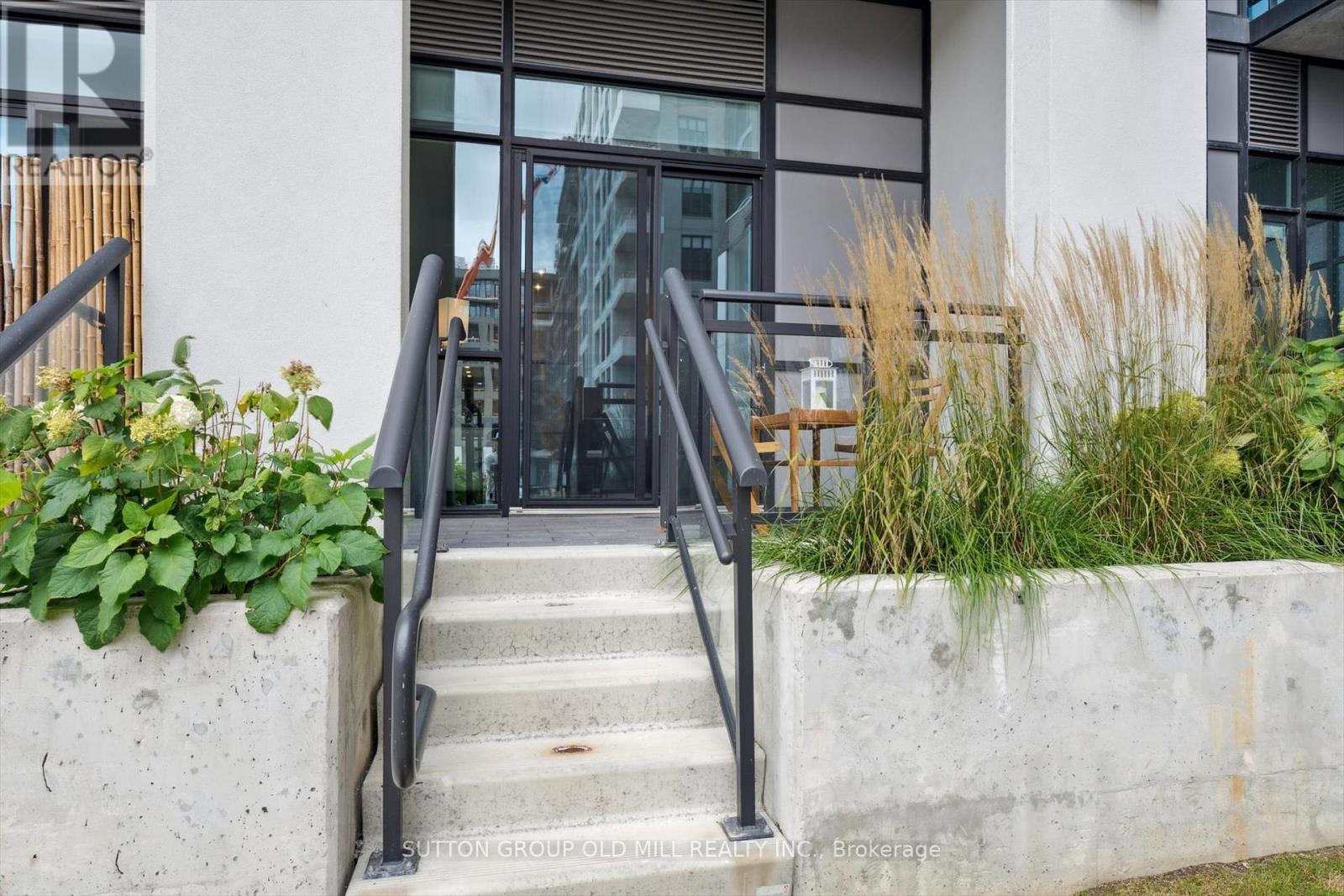 101 - 25 Neighbourhood Lane, Toronto, ON - Outdoor