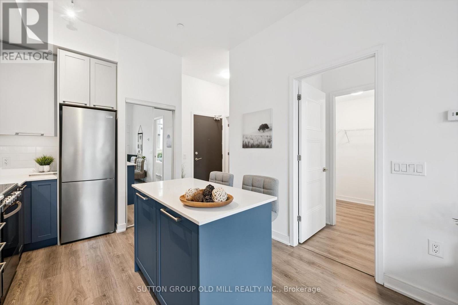 101 - 25 Neighbourhood Lane, Toronto, ON - Indoor Photo Showing Kitchen