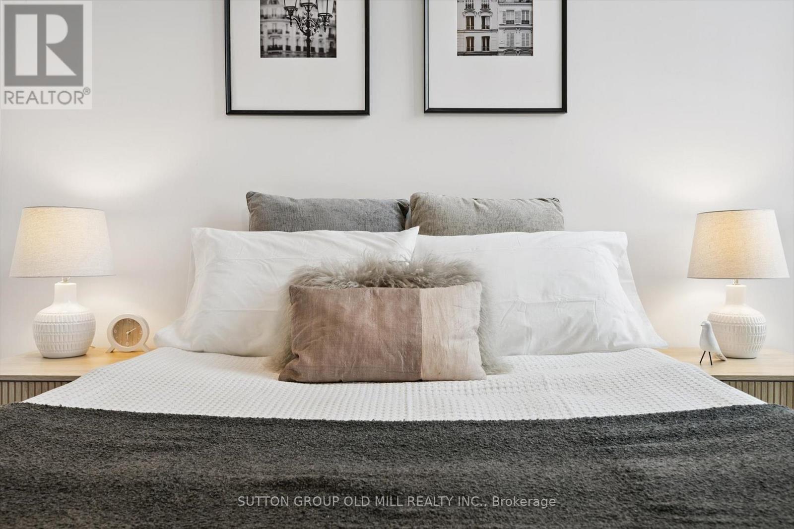 101 - 25 Neighbourhood Lane, Toronto, ON - Indoor Photo Showing Bedroom
