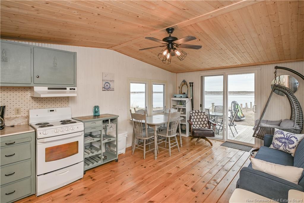 27 - 29 Bertie St, Val-Comeau, NB