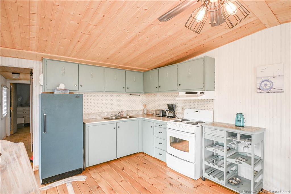 27 - 29 Bertie St, Val-Comeau, NB