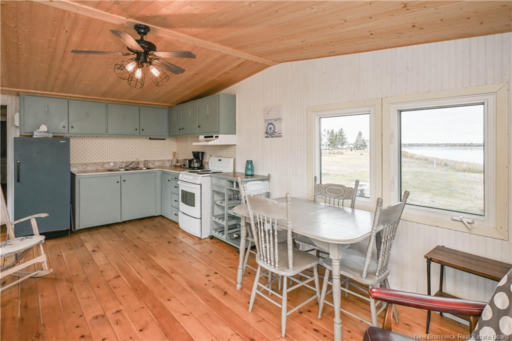 27 - 29 Bertie St, Val-Comeau, NB