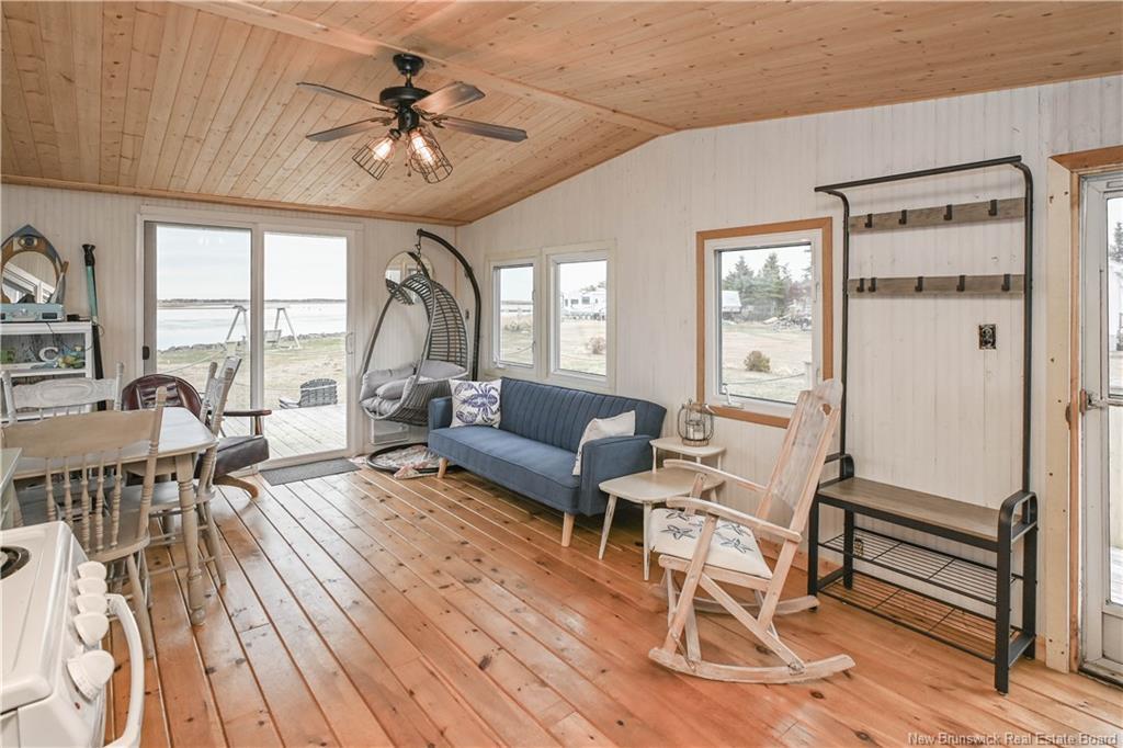 27 - 29 Bertie St, Val-Comeau, NB