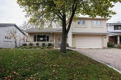 50 Coleridge Park DR  Winnipeg, MB R3K 0B5