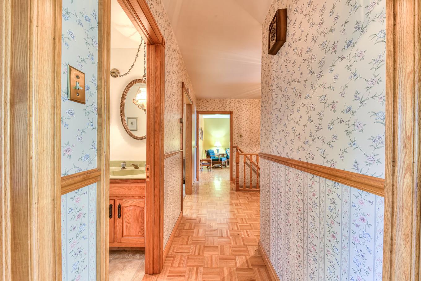 Passageway - 3805 Rue De L'Université, Longueuil (Saint-Hubert), QC - Indoor Photo Showing Other Room