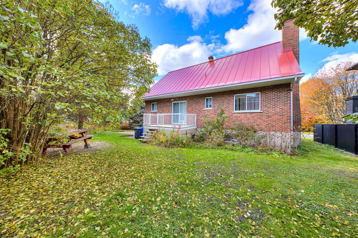 Backyard - 3805 Rue De L'Université, Longueuil (Saint-Hubert), QC - Outdoor With Deck Patio Veranda