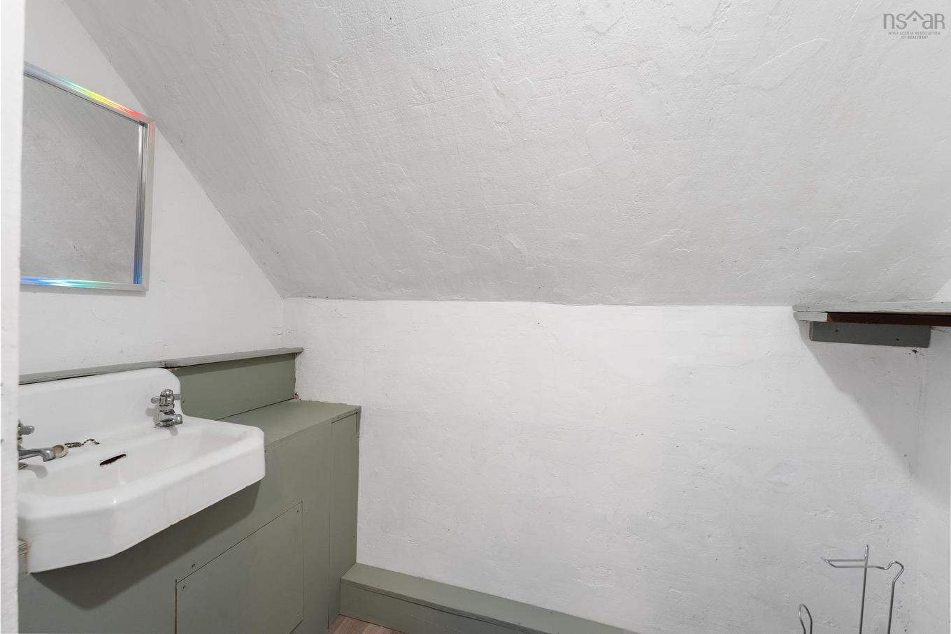 5241 Highway 1, Salmon River, NS