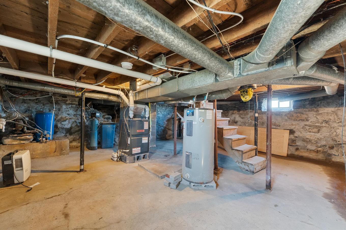 5241 Highway 1, Salmon River, NS