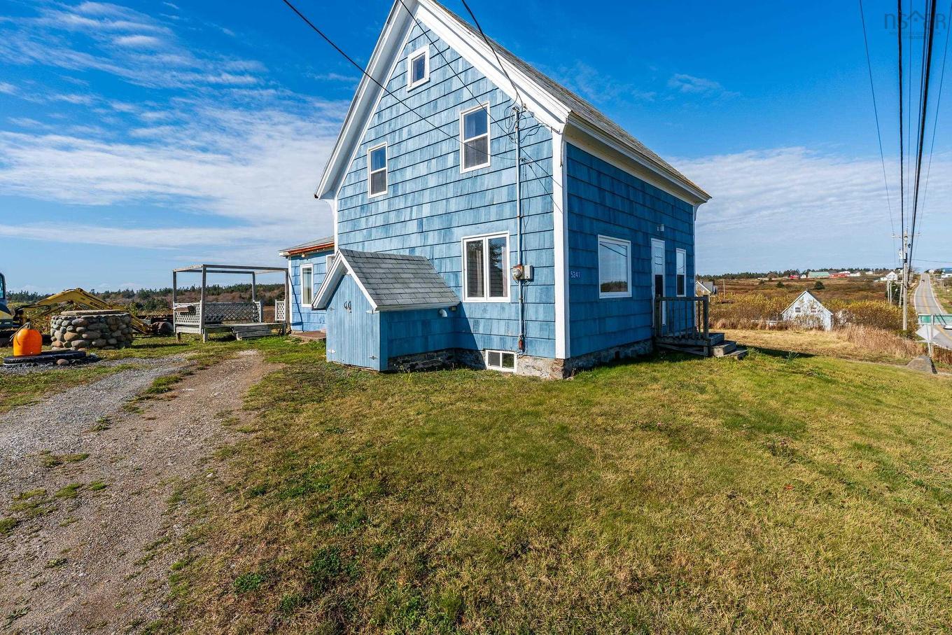 5241 Highway 1, Salmon River, NS