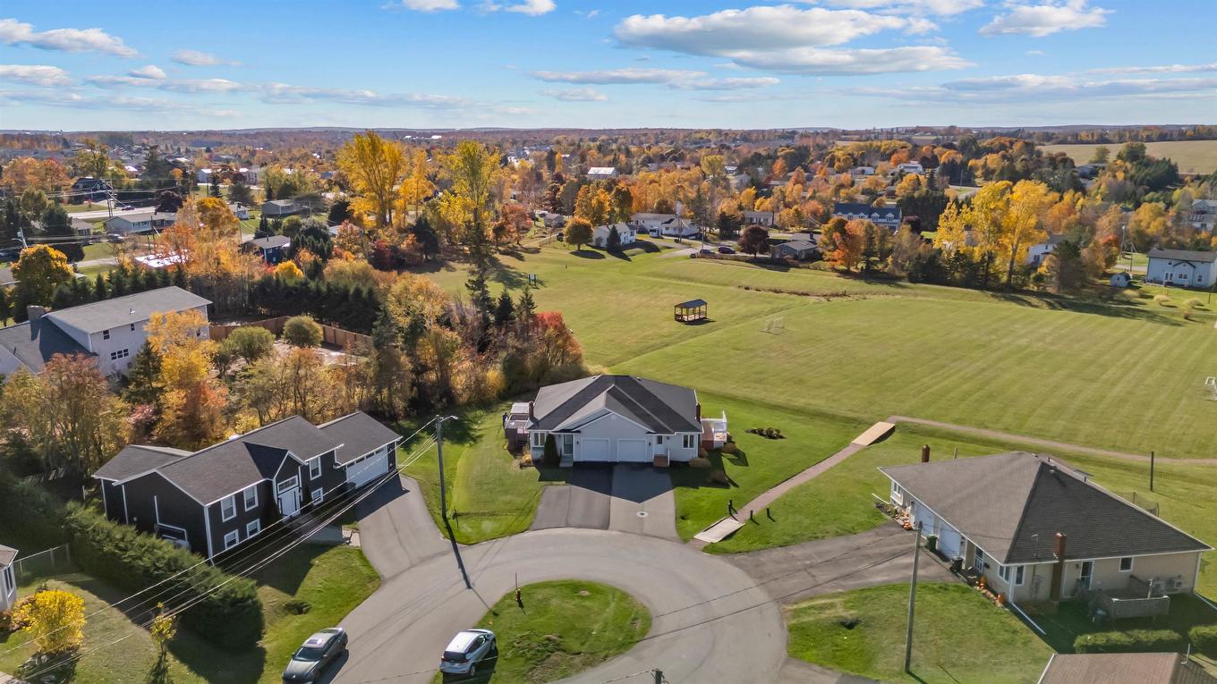 3 Krista Lane, Cornwall, PE