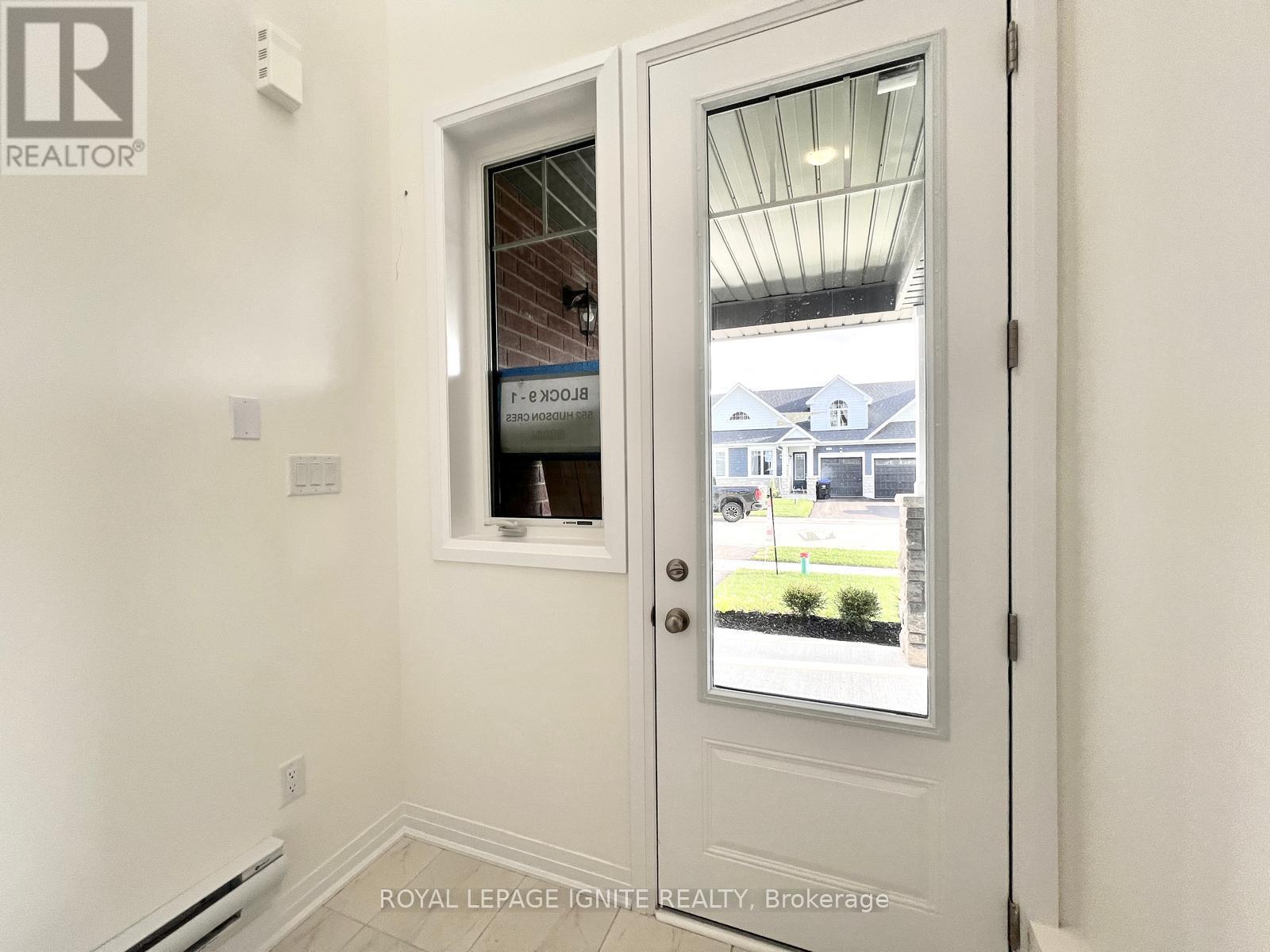 552 Hudson Crescent, Midland, ON - Indoor Photo Showing Other Room